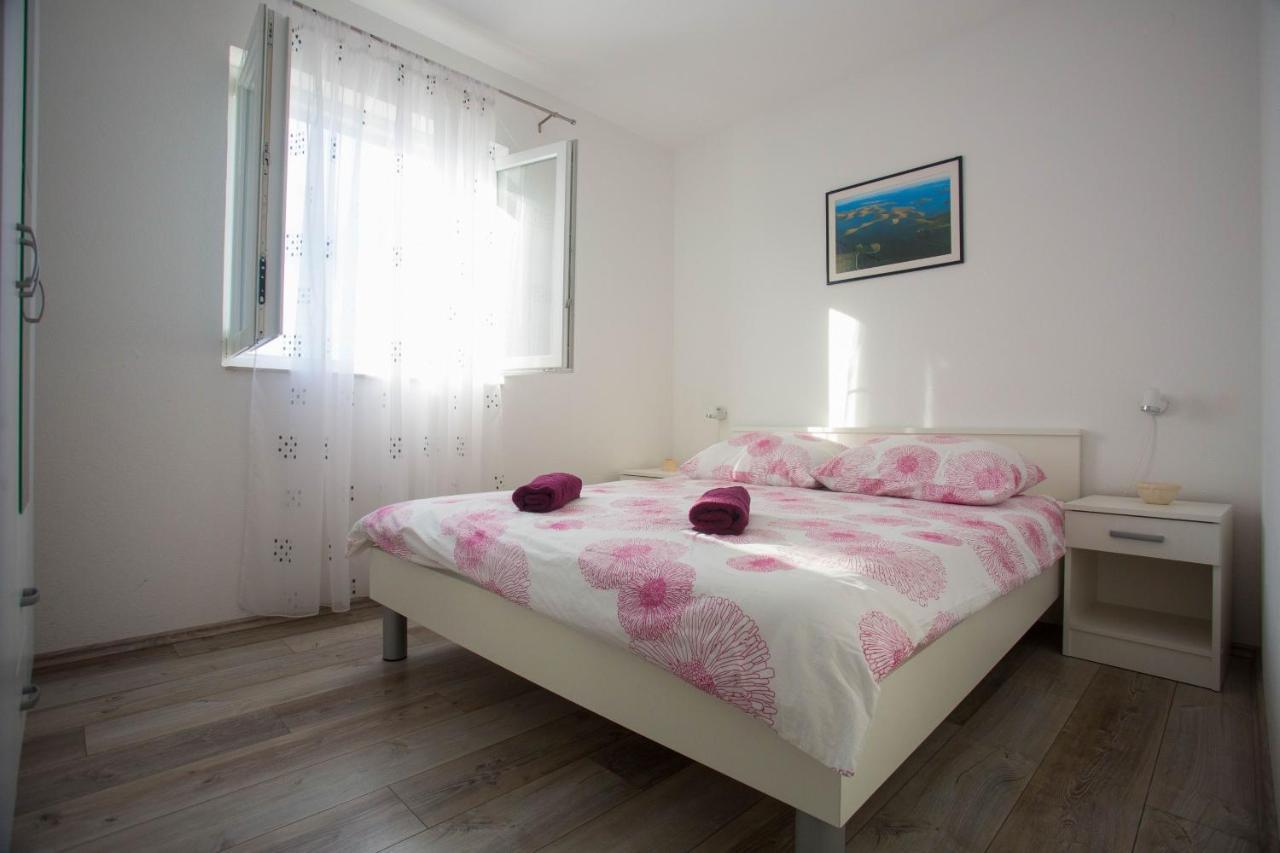 Apartments With A Parking Space Sutivan, Brac - 752 Ngoại thất bức ảnh
