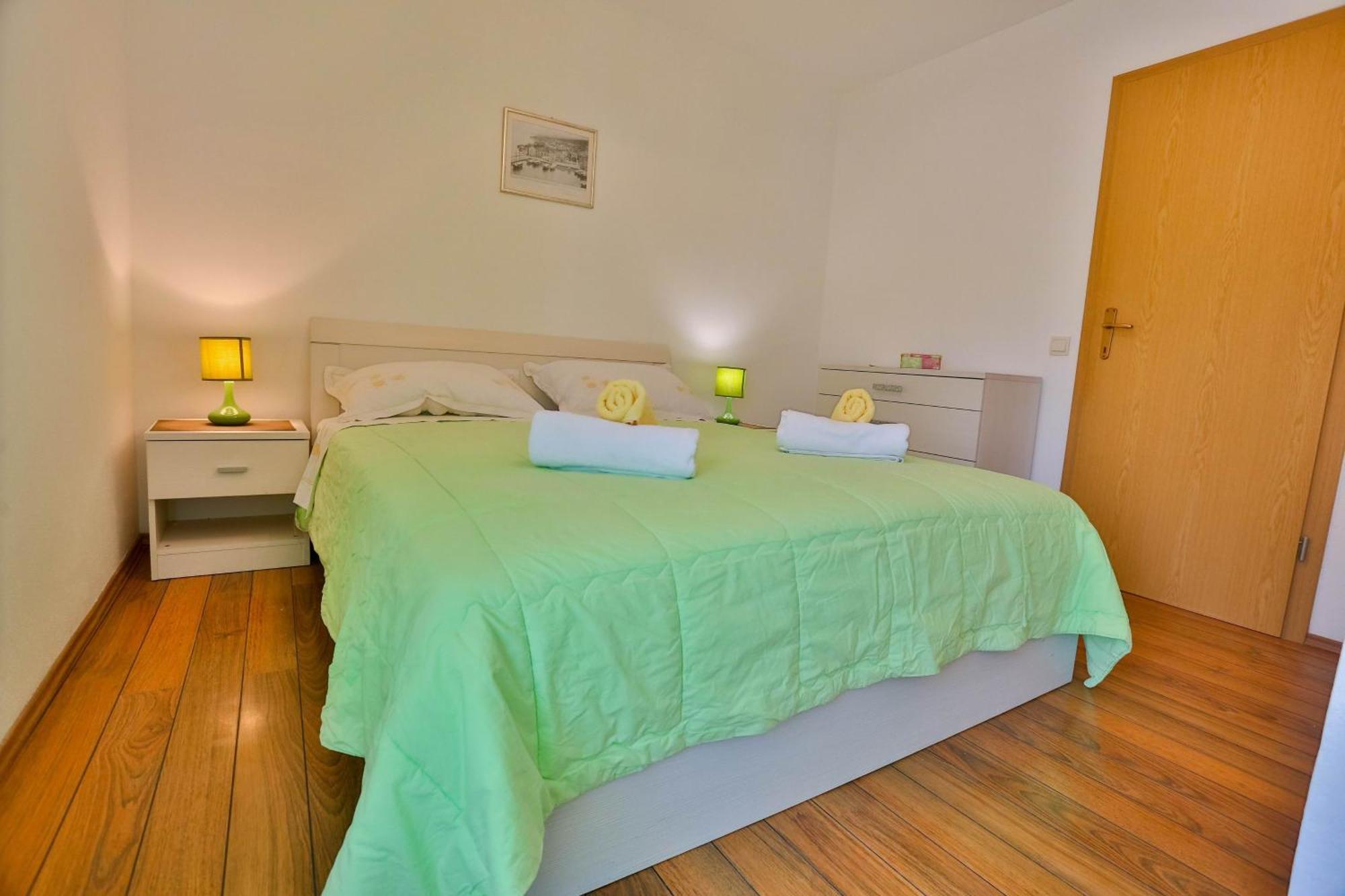 Apartments With A Parking Space Sutivan, Brac - 752 Phòng bức ảnh