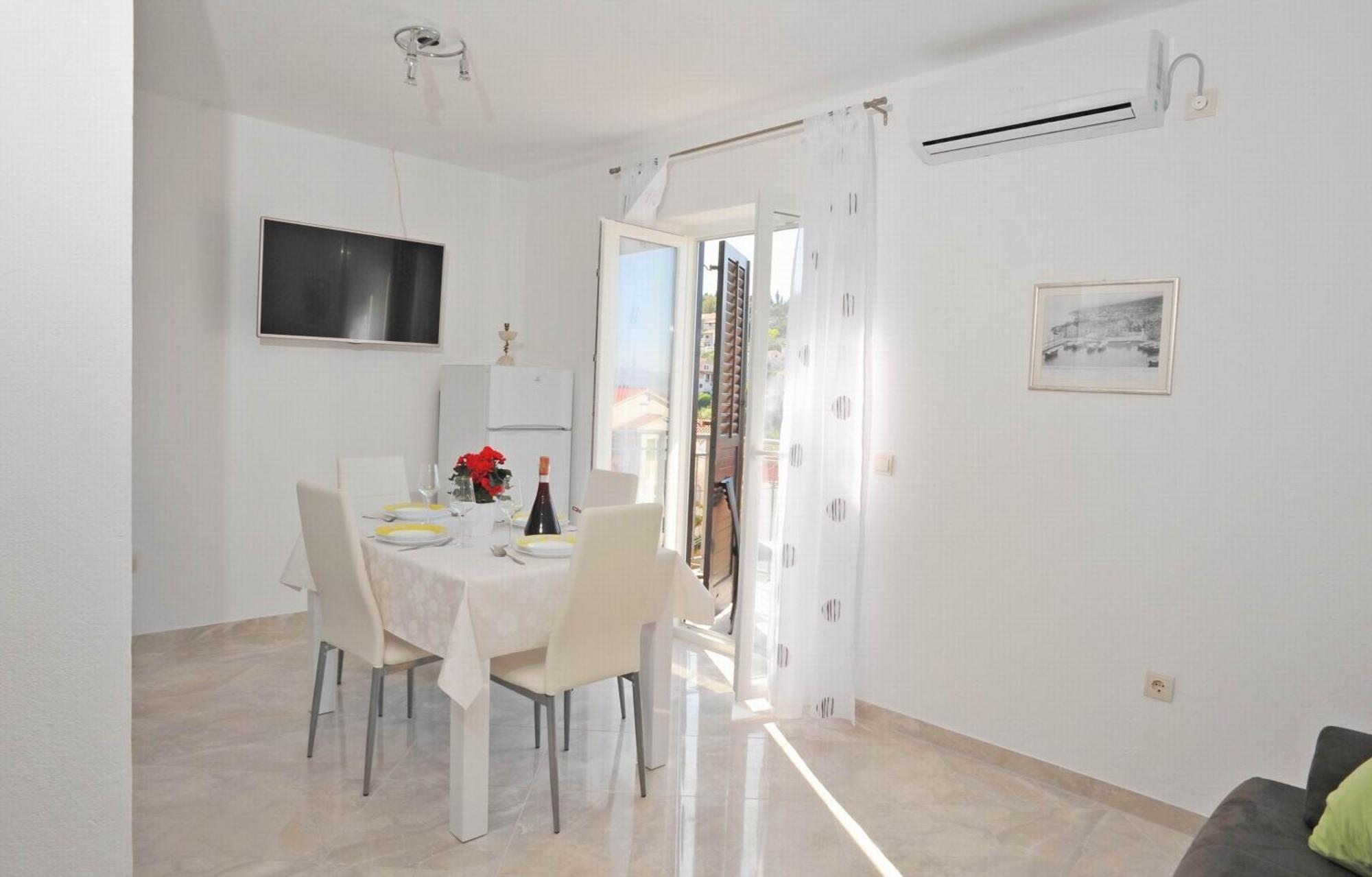 Apartments With A Parking Space Sutivan, Brac - 752 Phòng bức ảnh